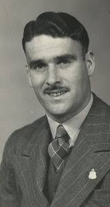 Thomas Pearsall's Instagram, Twitter & Facebook