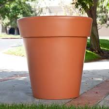 We assist architects, designers, builders, councils, decorators and landscapers who need contemporary design, commercial durability and competitive prices. Round Commercial Planter Pots Planters Unlimited