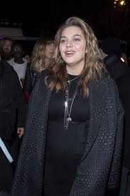 Repérée dans l'émission the voice, louane emera est une passionnée de musique, mais pourrait également bouleverser les spectateurs avec son premier rôle au cinéma ! Louane Emera Outside The Jean Paul Gaultier Show In Paris 04 Gotceleb