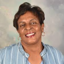 Ann Summerlin's Instagram, Twitter & Facebook