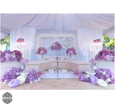 Tips perkahwinan 7 cara memahami konsep warna pastel share this on whatsapp tweetsumo tweetpada tahun 2020. Pelamin Bawah Khemah Warna Dusty Purple Pelamin Sanding Eksklusif Bertemakan Warna Pastel English Garden 2016 Wedding Rafeeqa Saiful Taman Sri Jelok Kajang Full Pakej By Us Stazurinweddingsevents Hasilkerjamanismanis