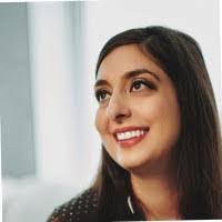 Alexandra Goodnow's Instagram, Twitter & Facebook