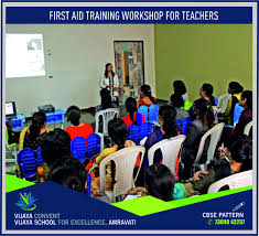 Vijaya School For Excellence Has Taken An Initiative And Conducted A First Aid Training Workshop For Teachers Dr Pat Teacher Workshops Convent School School
