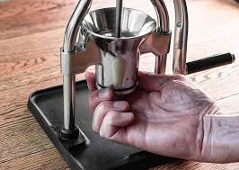 You can even make nice hot chocolate with steaming wand. Rok Grindergc Amazon Com Au Home