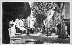 Cartes postales salon de provence epoque salon anciennes. 13 Salon De Provence Cours Victor Hugo 1946 Carte Photo