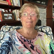 Celia Donovan's Instagram, Twitter & Facebook