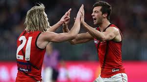 Aaron sandilands (born 6 december 1982) is an australian rules footballer who plays for the fremantle football club in the australian football league (afl). Afl Aaron Sandilands Sport News Headlines Nine Wide World Of Sports