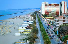 Elenca anche prefisso telefonico, codice catastale e info sulle strade del comune di pescara. Pescara Bilder Fotogalerie Von Pescara Hochwertige Sammlung