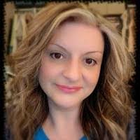 Stacey Beckett's Instagram, Twitter & Facebook