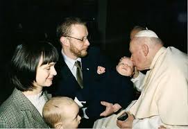 Minister zdrowia łukasz szumowski rozmawiał z dziennikarzami wirtualnej polski. John Paul Ii And Minister Zdrowia Profesor Lukasz Szumowski Z Zona I Synkami Couple Photos Couples Scenes