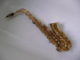 Saxrentals.com offers a growing selection of alto, tenor, soprano and baritone saxophones for rent. File Yamaha Yas 25 Alto Saxophone 20080502 Jpg Wikipedia