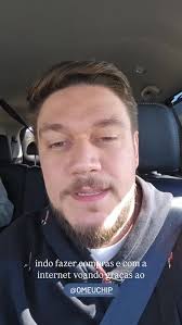 🎥 Conhecido por seus vídeos de humor e pegadinhas que conquistaram milhões  de seguidores nas redes sociais, o criador de conteúdo Edu Primitivo está  curtindo férias em Orlando ao lado da família,