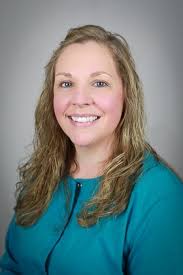 Amanda Obert, RN in Obstetrics and Gynecology, recently received the Quincy  Medical Group Experience the Difference Award. Recipients of this award  live by the QMG Mission, Vision, and Values and go above