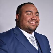 My team at ESPN is hiring! We are looking for a full-time Social Media  Specialist I and Social Content interns for the spring. Do you love sports,  social media and ESPN? Check