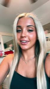 Kara Grace's Instagram, Twitter & Facebook