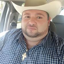 ✓Una hernia umbilical es una protrusión del contenido de la cavidad  abdominal por un punto débil del anillo umbilical debido a un defecto en el  cierre de la pared abdominal. ✓ Es