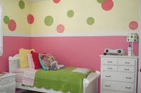 Kinderzimmer Streichen 20 Bunte Dekoideen Kinderzimmer Streichen Kinder Zimmer Kinderzimmer Wand