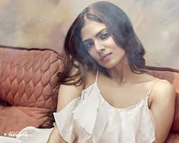 Malavika mohanan looks chic in this pastel color dress. Malavika Mohanan Wallpapers Malavika Mohanan 1 3 Bollywood Hungama
