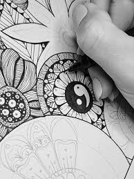 #unipin #pagesforcolouring #tik_tok #swirls #floraldrawing #mandala  #zentangleart #reels #patternoftheday #femaleartist #handdrawing  #abstractart #zenart #zenartist #fyp #trendingvideo #followformore