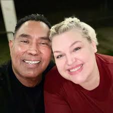 Where to find a replacement door for a 2001 Sportsman kz ultralight 2505 RV?