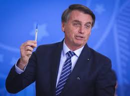 Jair bolsonaro é eleito o 38° presidente da república federativa do brasil, com 57.797.456 presidente jair messias bolsonaro e ministro do ministério da saúde , luiz henrique mandetta. Rindo Bolsonaro Troca Caneta Bic De Origem Francesa Pela Brasileira Compactor