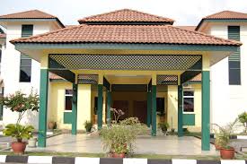 Teluk batik beach resort is a hotel based in lumut, perak. D Batik Motel Home Facebook