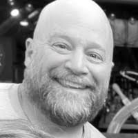 Robert Russ's Instagram, Twitter & Facebook