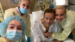 Er ist eine riesige projektionsfläche. The Poisoning Of Alexey Navalny Five Key Things To Know Germany News Al Jazeera