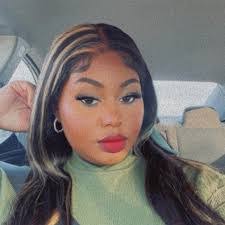 Neisha Johnson's Instagram, Twitter & Facebook