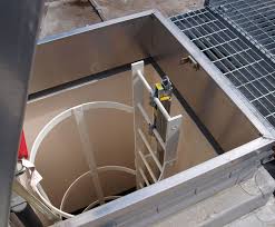 Roof hatches are described by characteristics such as third party accreditation, format and door. 28xhbuwa5rrzm