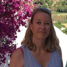 Amazon.com: The Runaway Christmas Bride (Brides Of Cottonwood Creek) eBook  : Gillcrest, Martha : Kindle Store