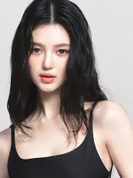 Is New Jeans Danielle White