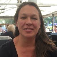 Kerri Muller's Instagram, Twitter & Facebook