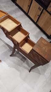 Relooking D Une Ancienne Travailleuse Sympatoche Meubles En Bois De Recuperation Boite A Couture En Bois Relooking De Mobilier