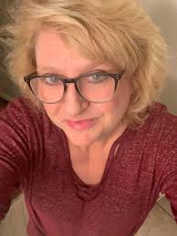 Do these glasses make me look really old?? Lol!! Xoxo ❤️😘💋 lol. 😆 I can  see far away pretty good. But up close not so much. I've already had  cataract surgery!! Plus