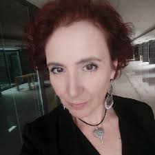 La speranza sposta la tua attenzione verso qualcosa di cui hai il controllo  oppure no? (?) Sai cosa genera stress, ansia, malumore, preoccupazione,  rabbia, apatia...? Porre l'attenzione su ciò…