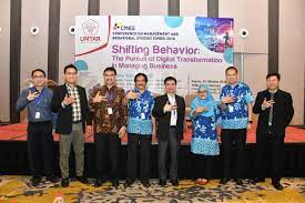 Cmbs 2018 Bahas Perubahan Perilaku Konsumen Di Era Digital Okezone News