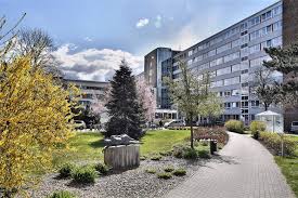 Alle sind bequem mit dem aufzug zu erreichen und besitzen einen balkon oder eine terrasse. Klinikum Sudstadt Lockert Besuchsmoglichkeiten Rostock Heute