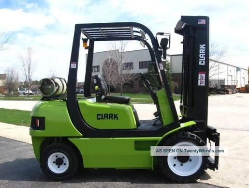 Michigan Clark CMP30 Diesel Forklift