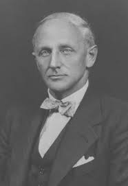 Referee's report by Douglas Rayner Hartree,