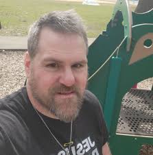 👀 Men In Blazers sporting a familiar looking jersey today