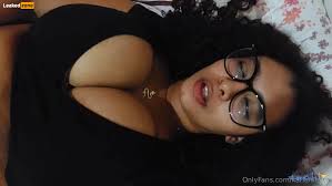 Karlamelito Leakedzone videos