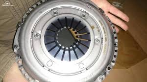 In acest caz, aceasta componenta trebuie sa fie capabila sa produca necesarul de energie si in plus sa incarce bateria auto. Zafira B Informatii Despre Volanta Cu Masa Dubla