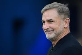 Fußball: Japanisches Weihnachtsshopping beim HSV