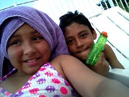 Hahahahahahahahahahahaha omg at the pool