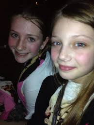 Lorraine Callaghan (@supperbrunnette)