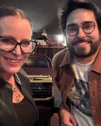 Marie Still (@mariestillwrites) • Instagram photos and videos