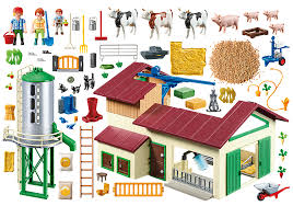 De boerderijdieren kijken uit naar een beetje kleur. Boerderij Met Silo En Dieren 70132
