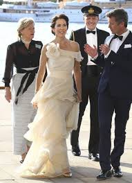 Pin By Tink England On Absolutely Fabulous Royals Princess Marie Of Denmark Princess Mary Royal Fashion