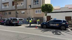 Dos detenidos en Gran Canaria por filtración de datos personales sobre  Sánchez y otros políticos